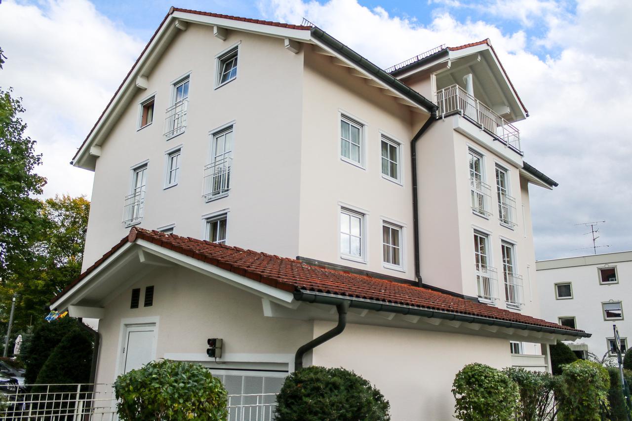 Boutique Hotel Beckenlehner Unterhaching Bagian luar foto