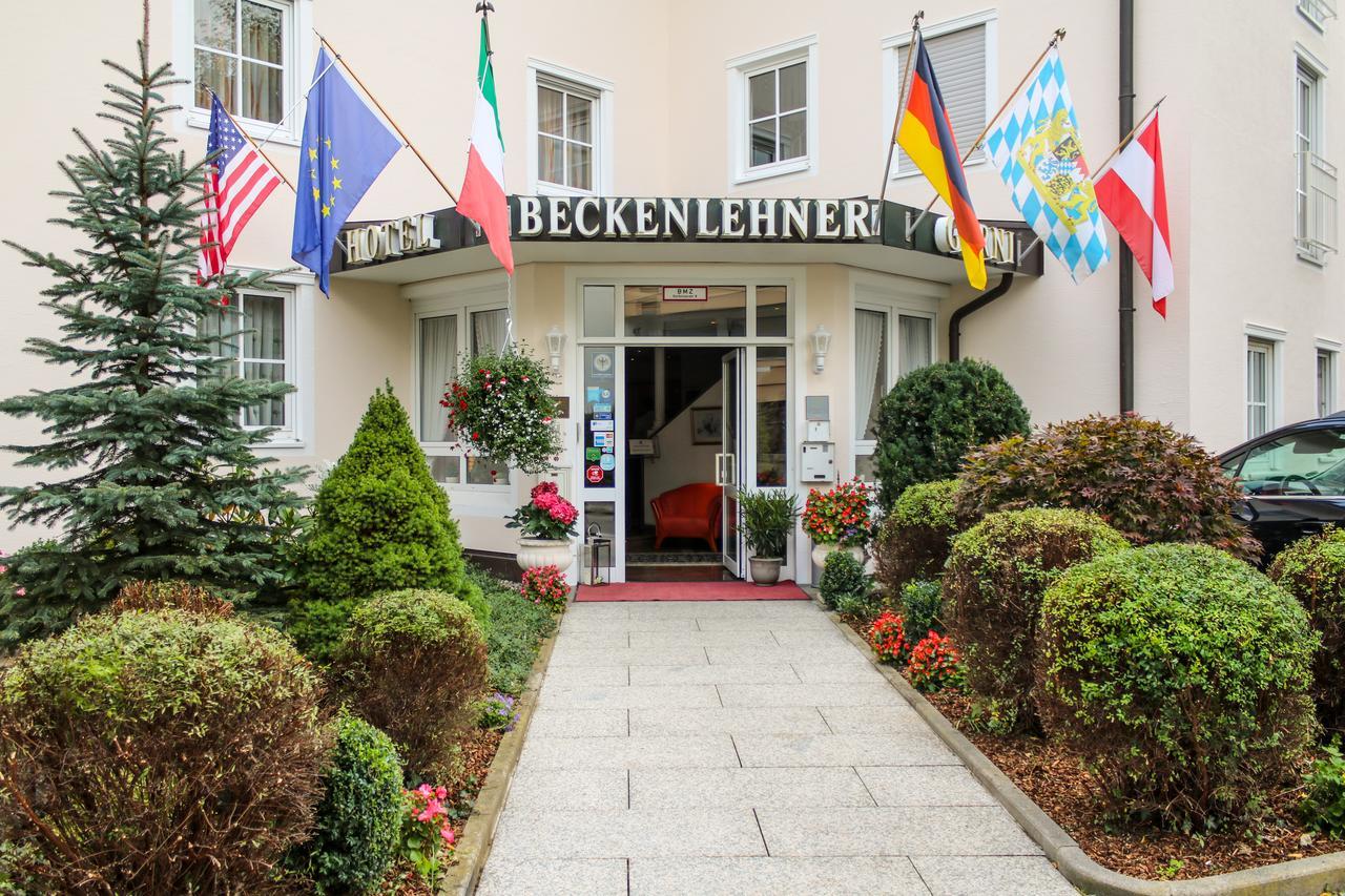 Boutique Hotel Beckenlehner Unterhaching Bagian luar foto
