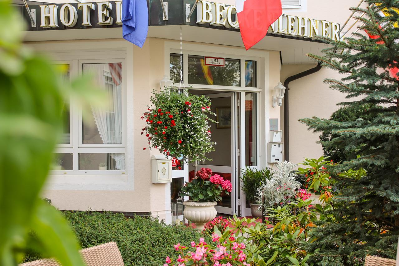 Boutique Hotel Beckenlehner Unterhaching Bagian luar foto