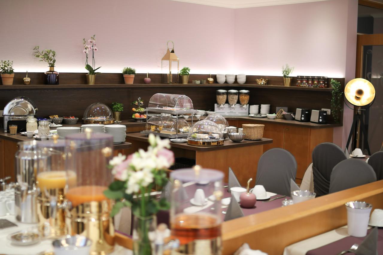 Boutique Hotel Beckenlehner Unterhaching Bagian luar foto