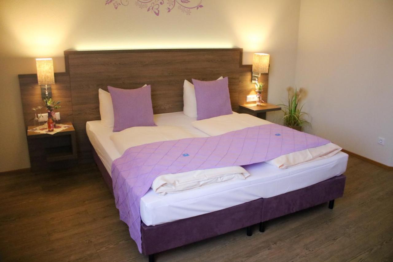 Boutique Hotel Beckenlehner Unterhaching Bagian luar foto